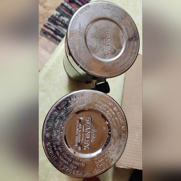 Vintage Stanley Classic Green Thermos Pair - Picture 6 of 10